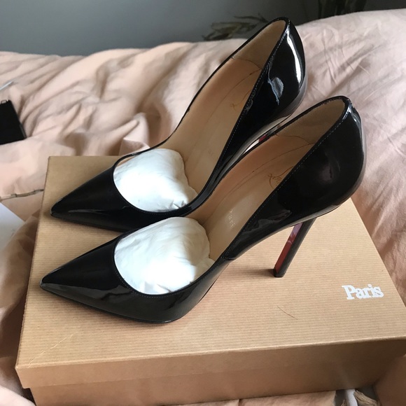 Christian Louboutin - Picture 4 of 5